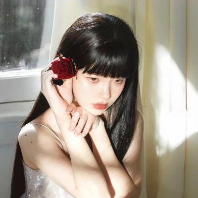 湖畔的女人们